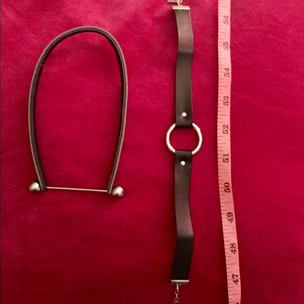 3 chokers